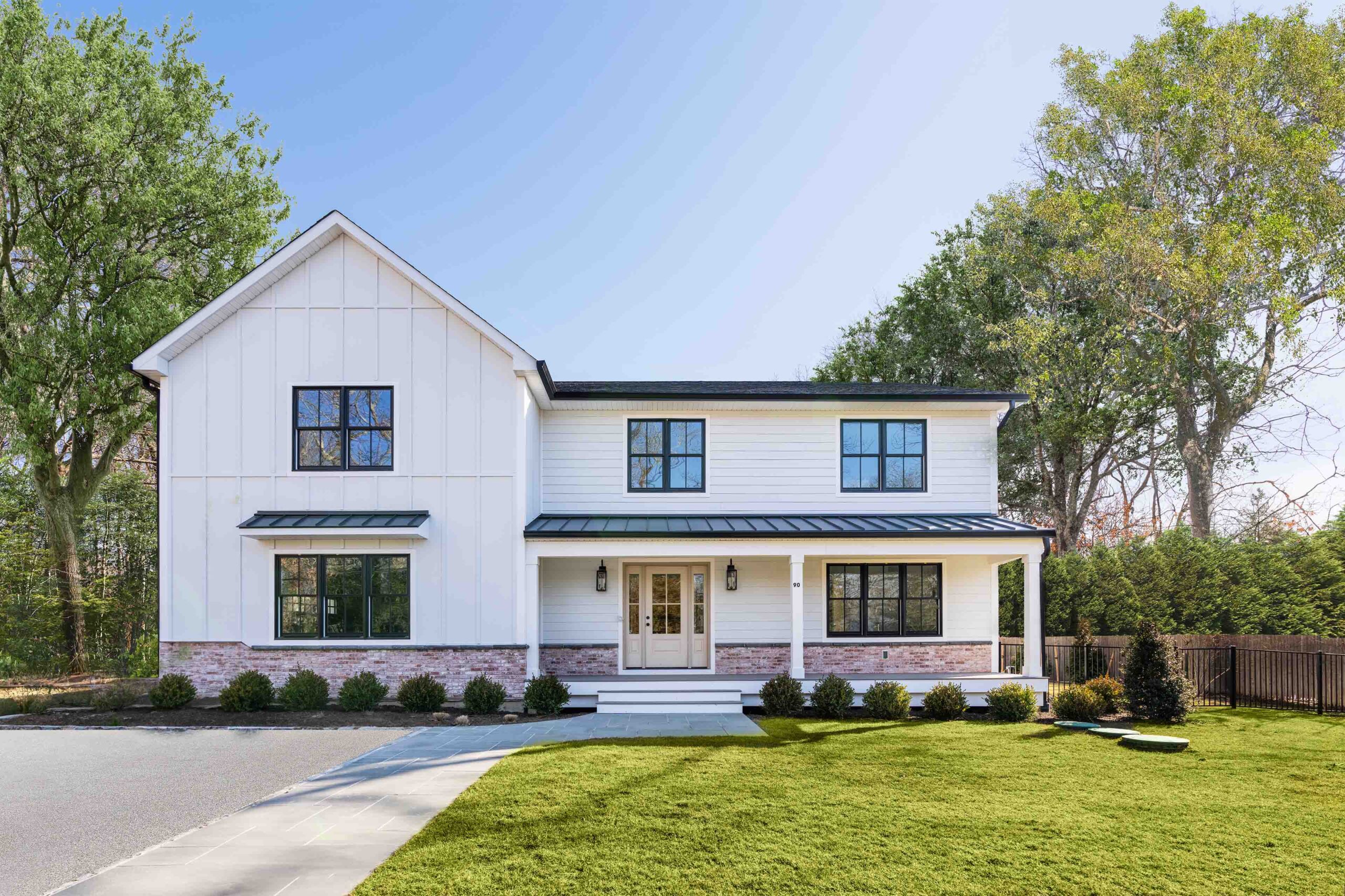 90 Roses Grove Road, Southampton, NY Parallel.Realestate