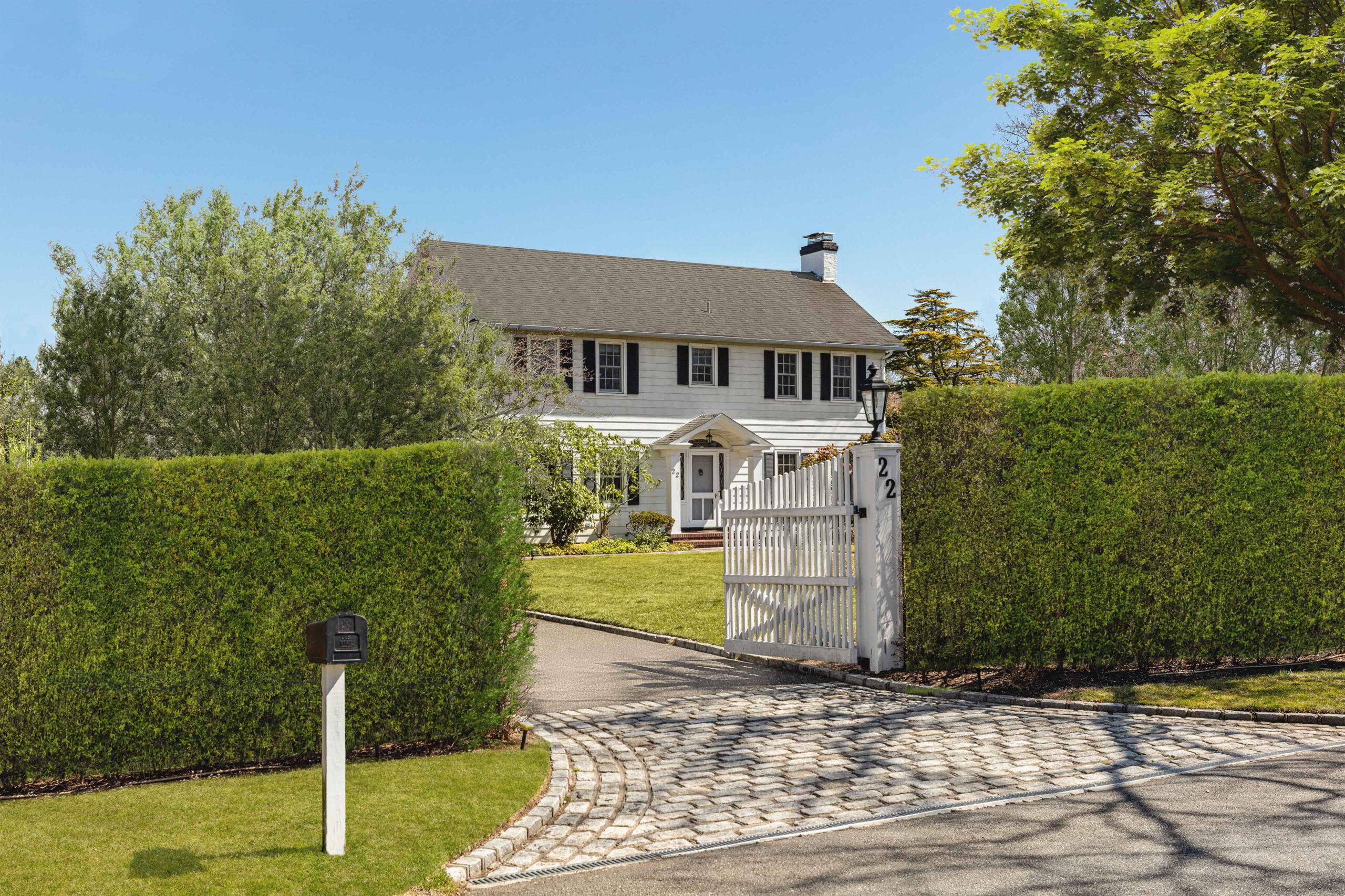 22_Aspatuck_Road_WesthamptonBeach_Front