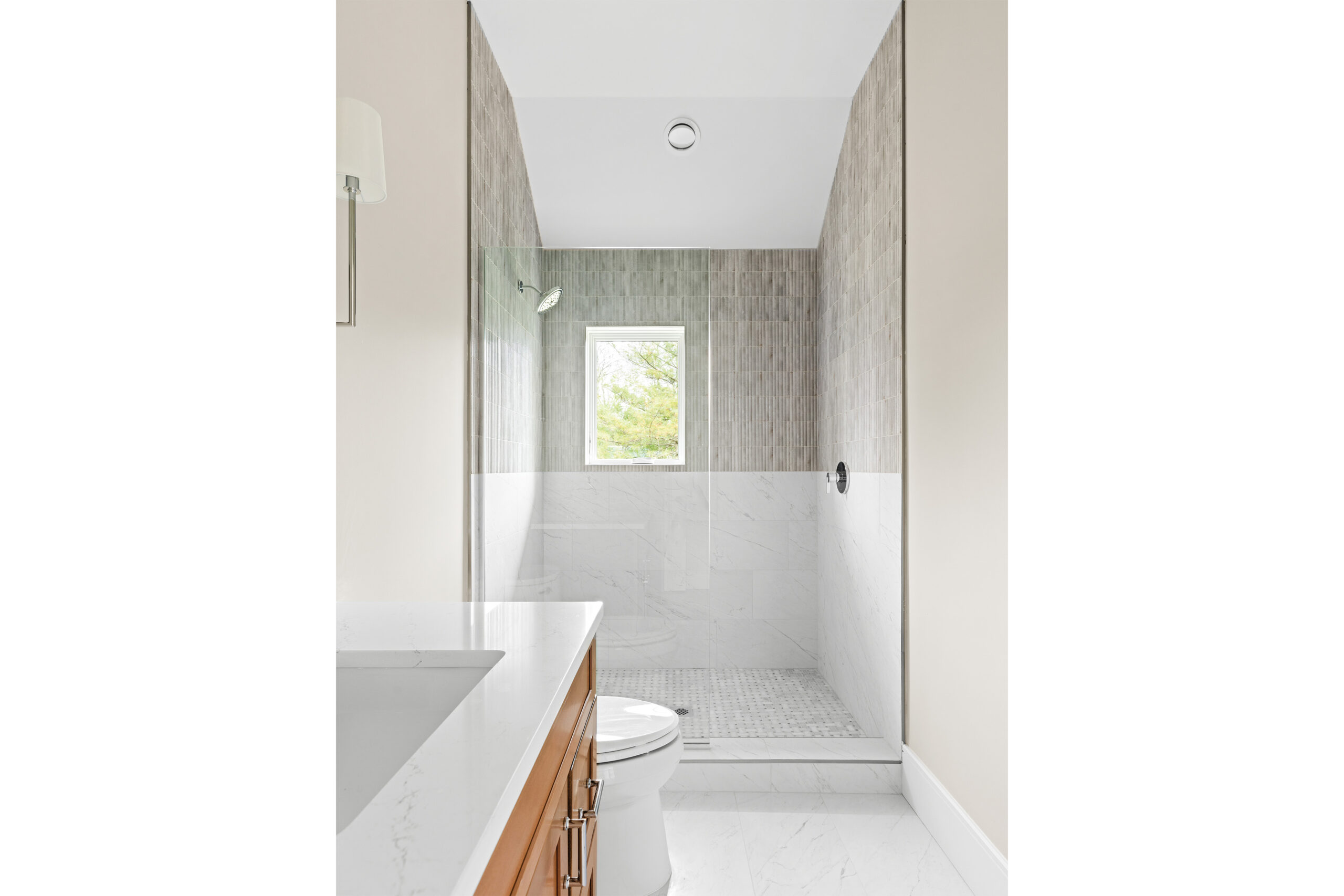 26_PineTreeRoad_Southampton_GuestBath_WEB