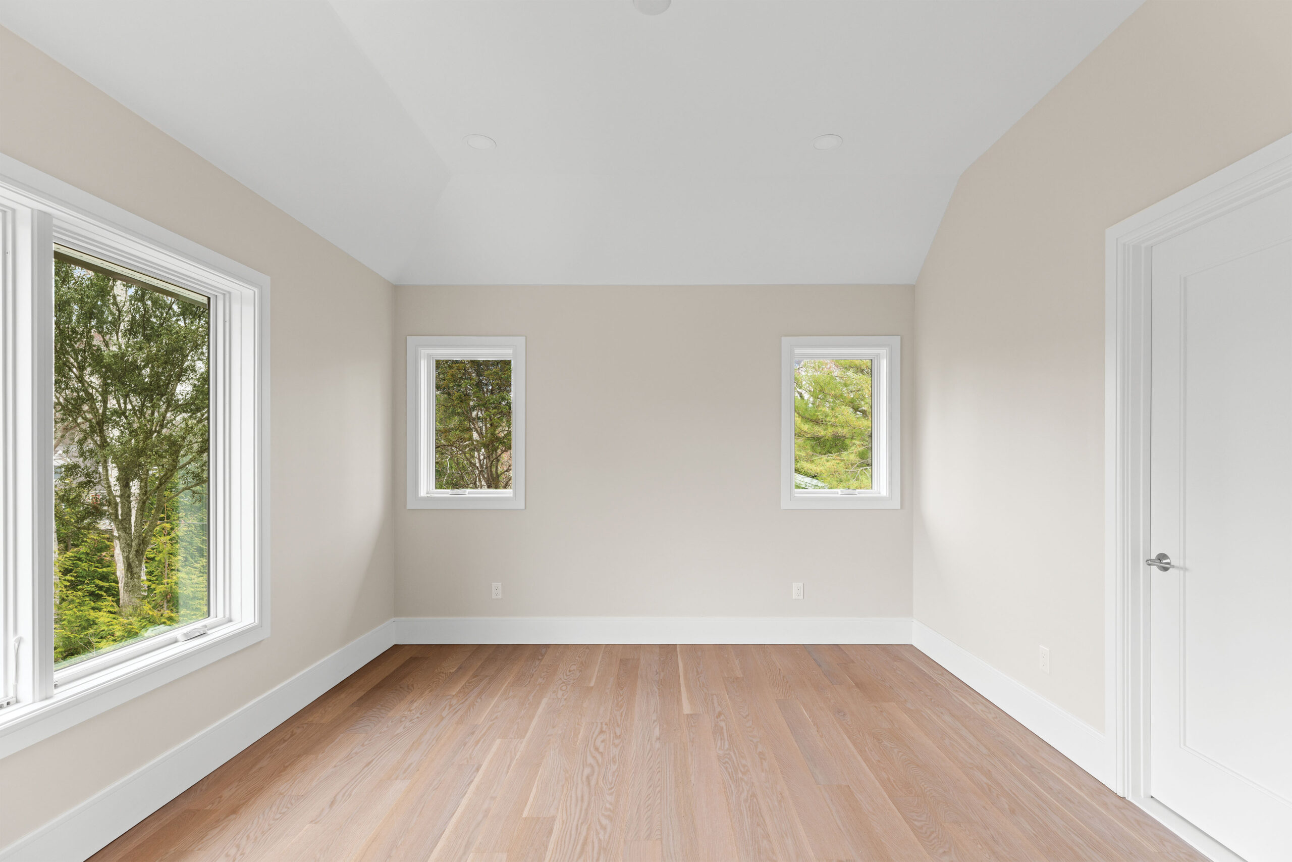 26_PineTreeRoad_Southampton_GuestBed_WEB