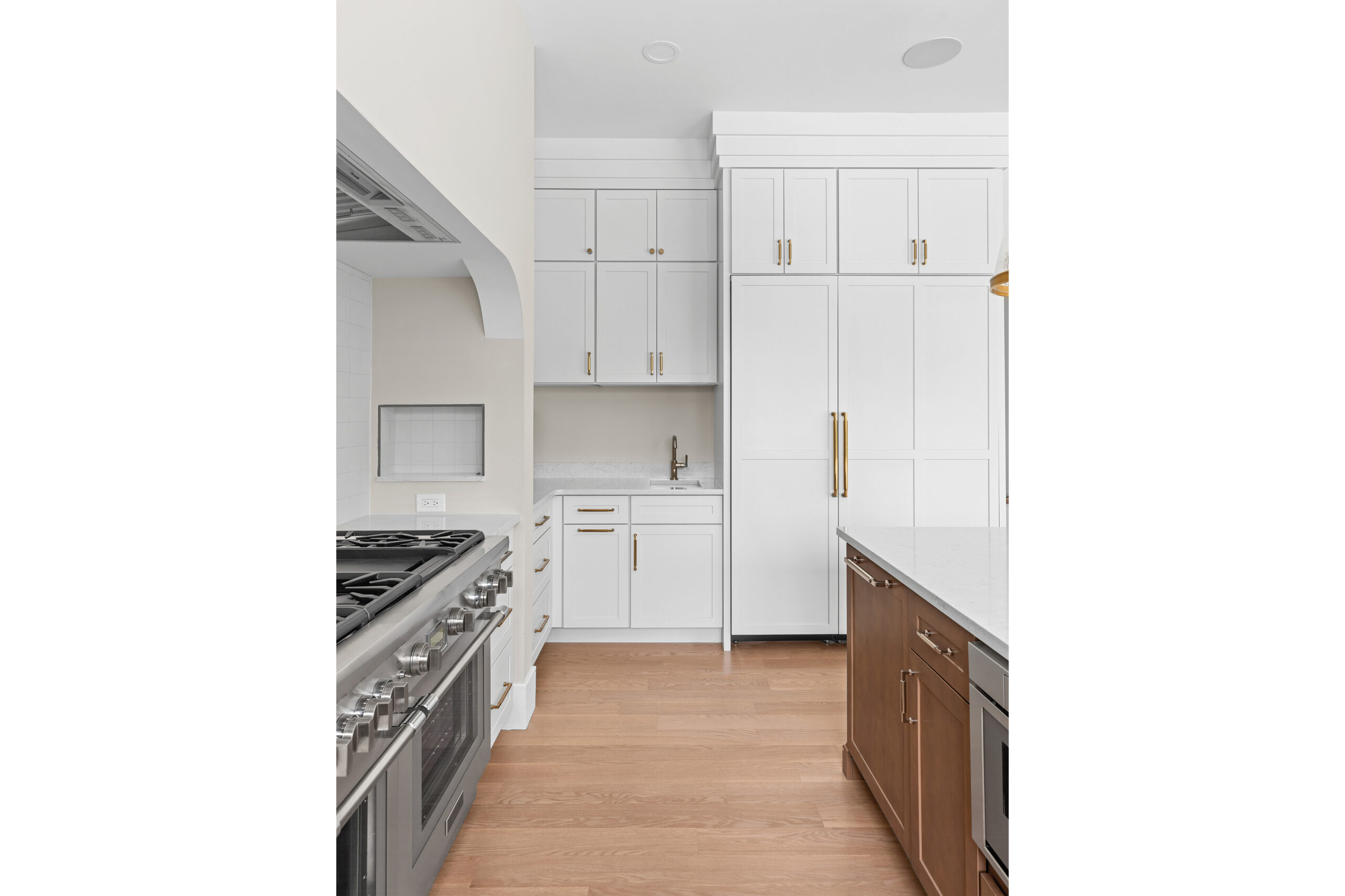 26_PineTreeRoad_Southampton_Kitchen5_WEB