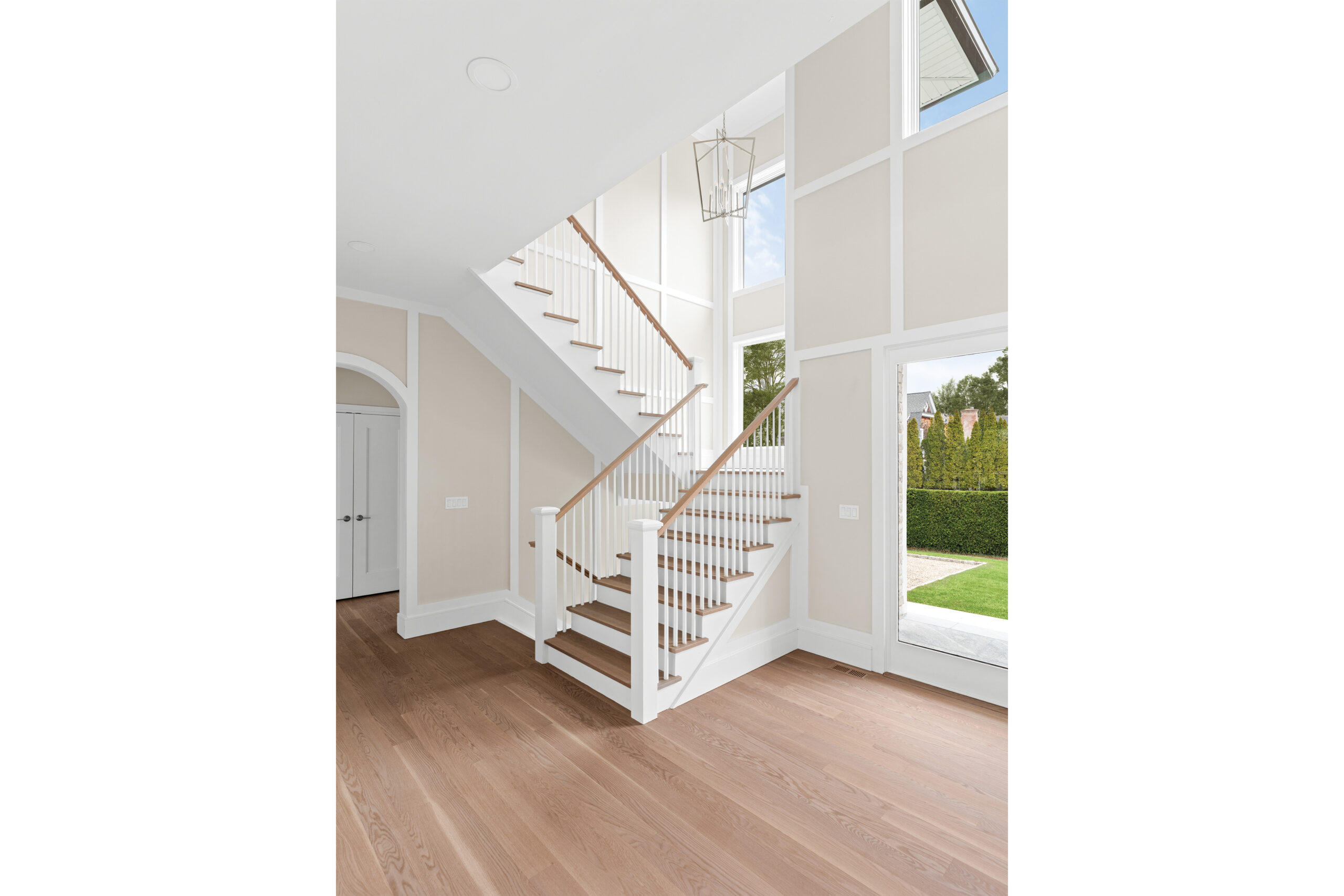 26_PineTreeRoad_Southampton_Stairs_WEB