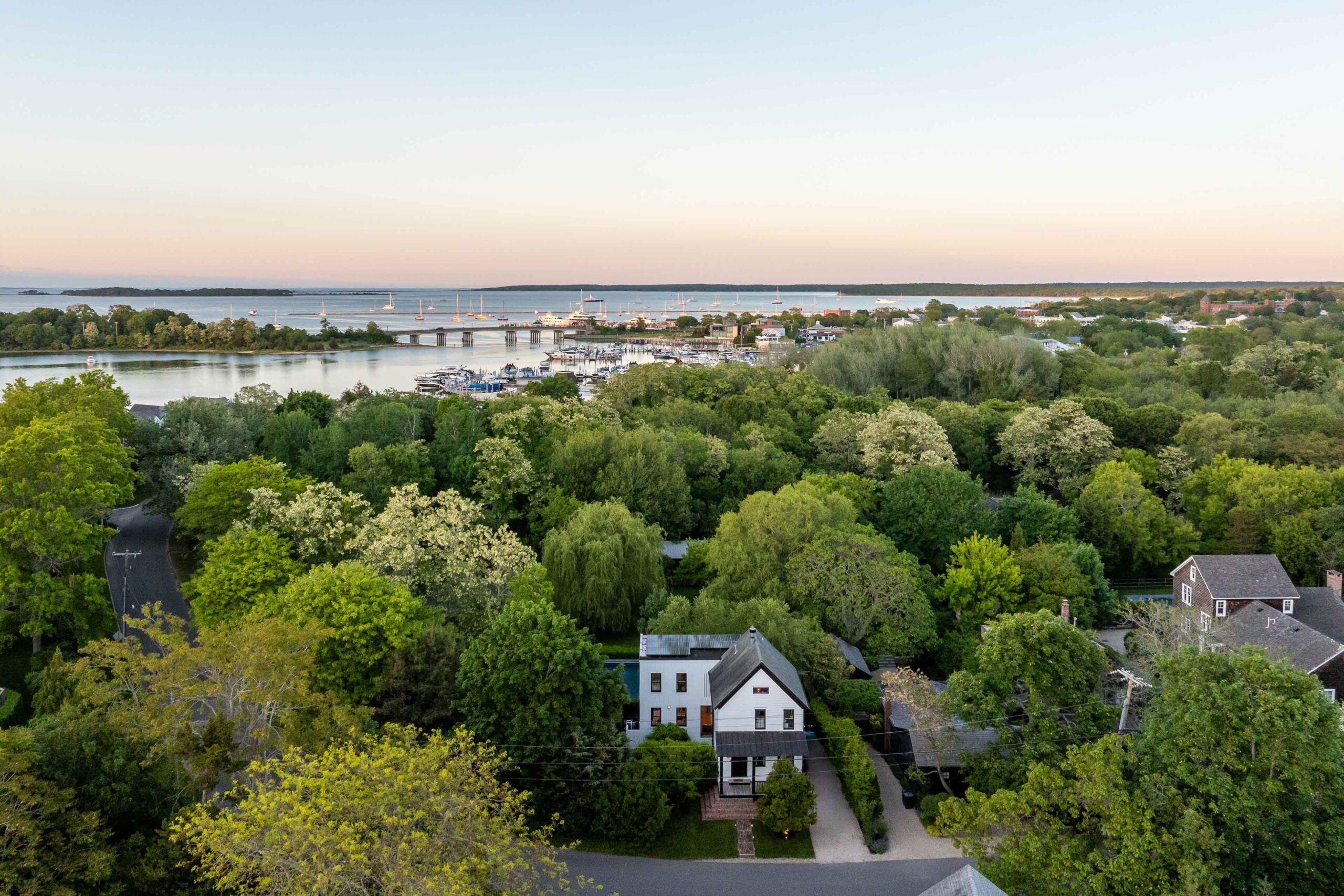 132_GloverStreet_SagHarbor_Drone2_WEB