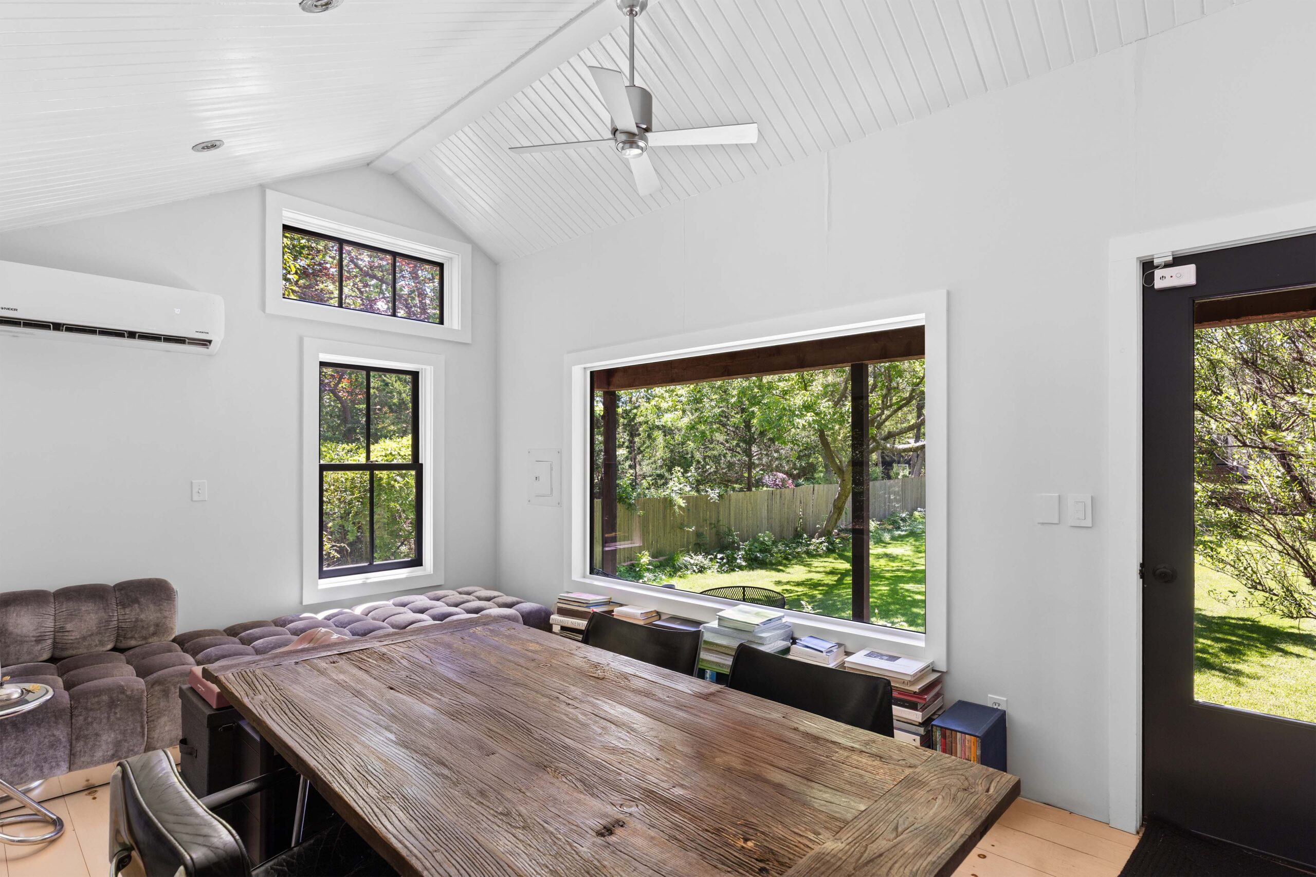 132_GloverStreet_SagHarbor_GuestCottage1_WEB