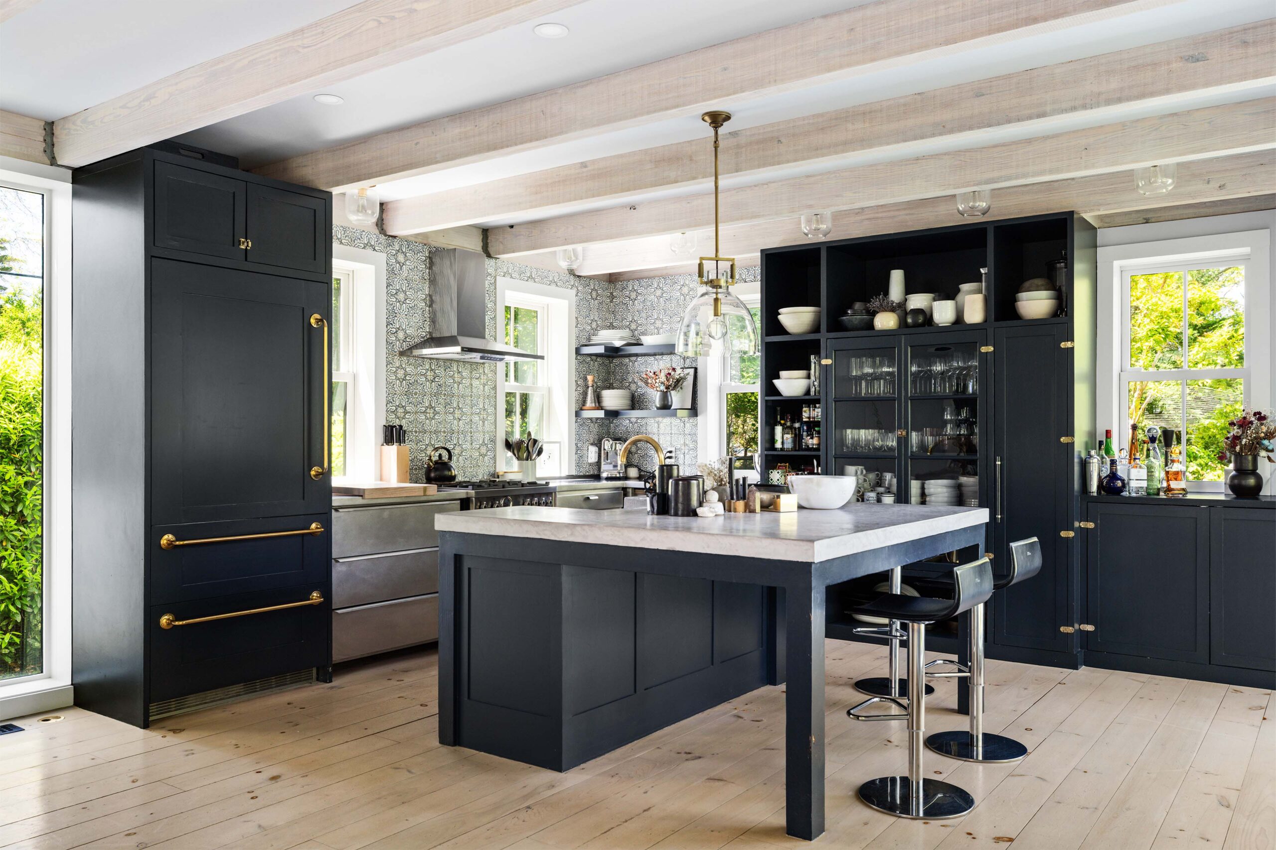 132_GloverStreet_SagHarbor_Kitchen1_WEB