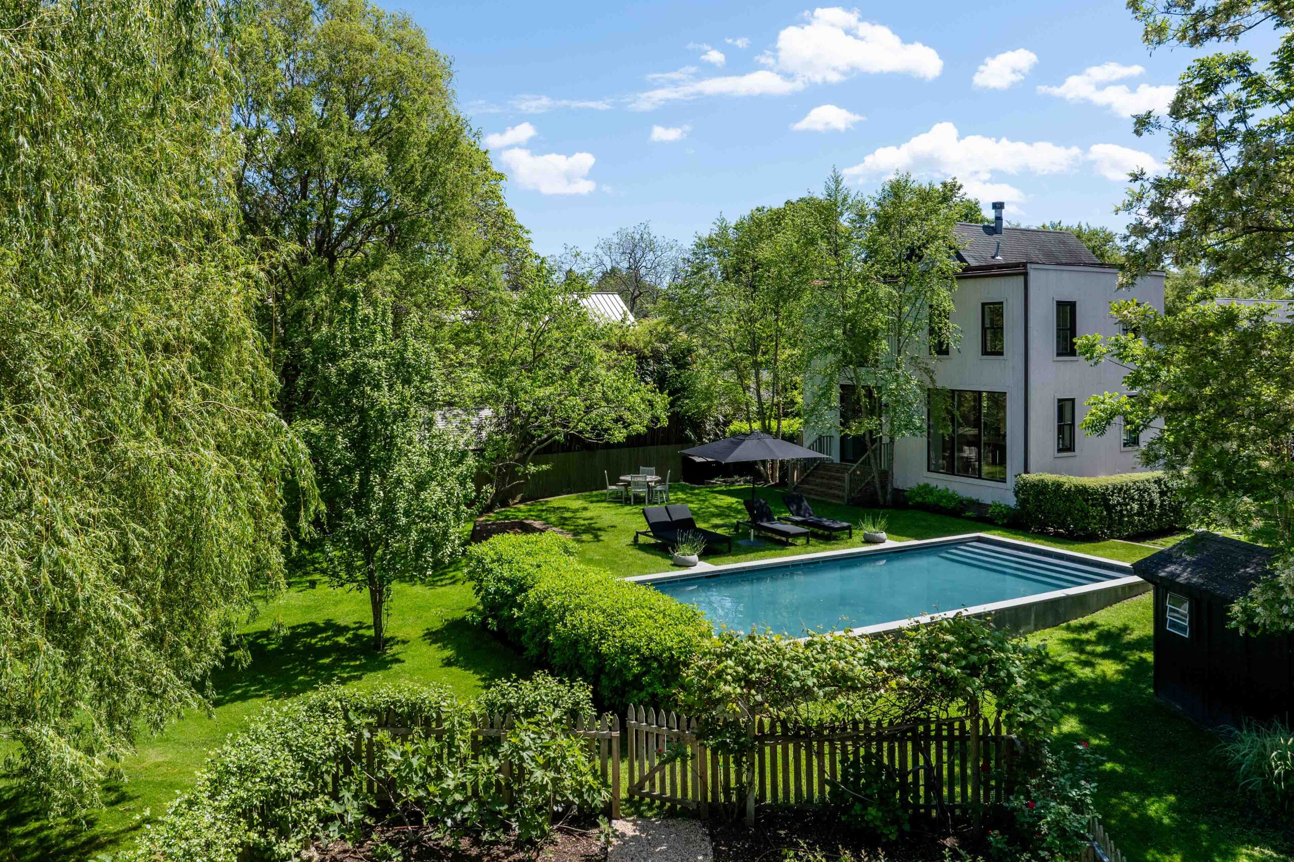 132_GloverStreet_SagHarbor_Pool3_WEB