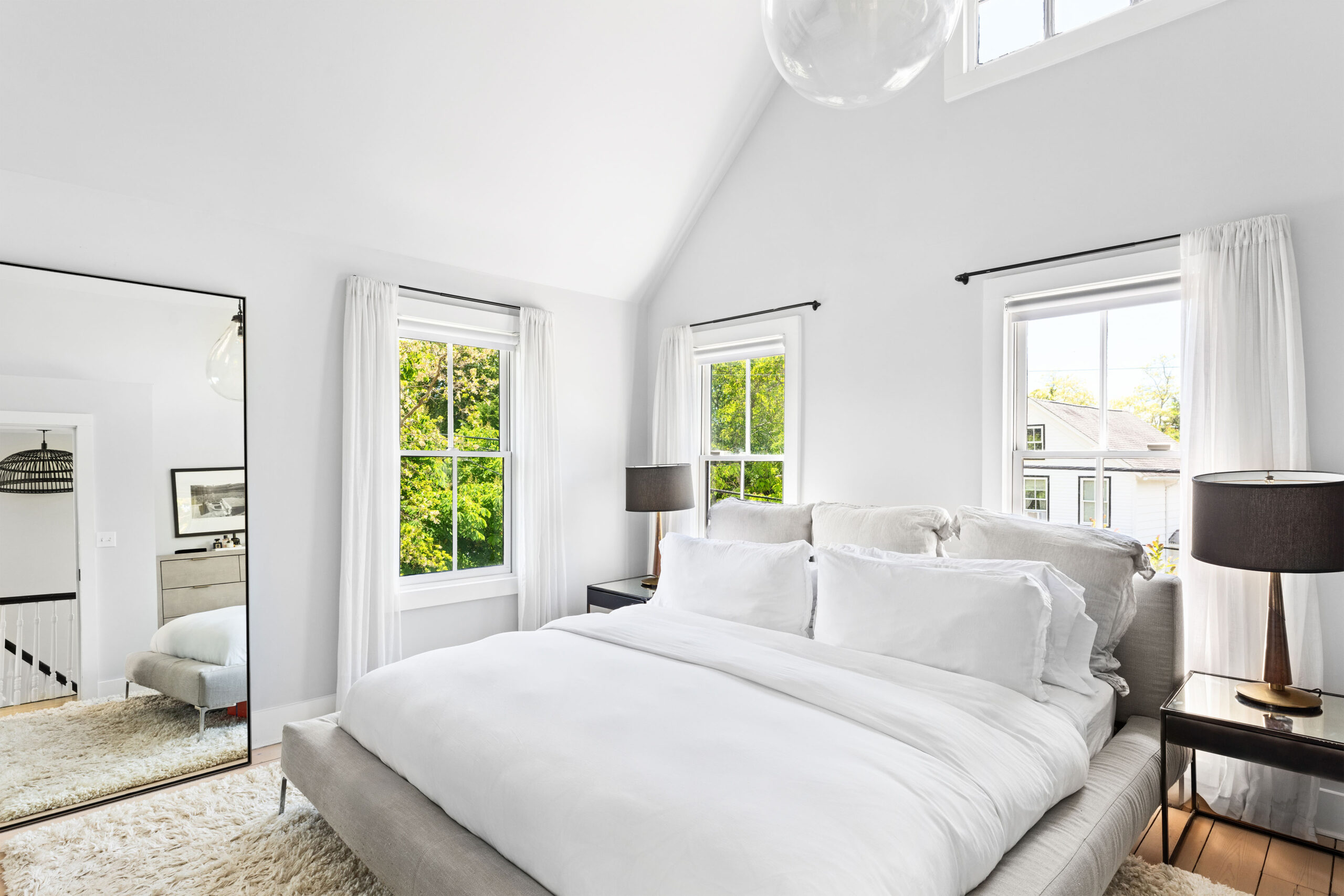 132_GloverStreet_SagHarbor_PrimaryBed_WEB