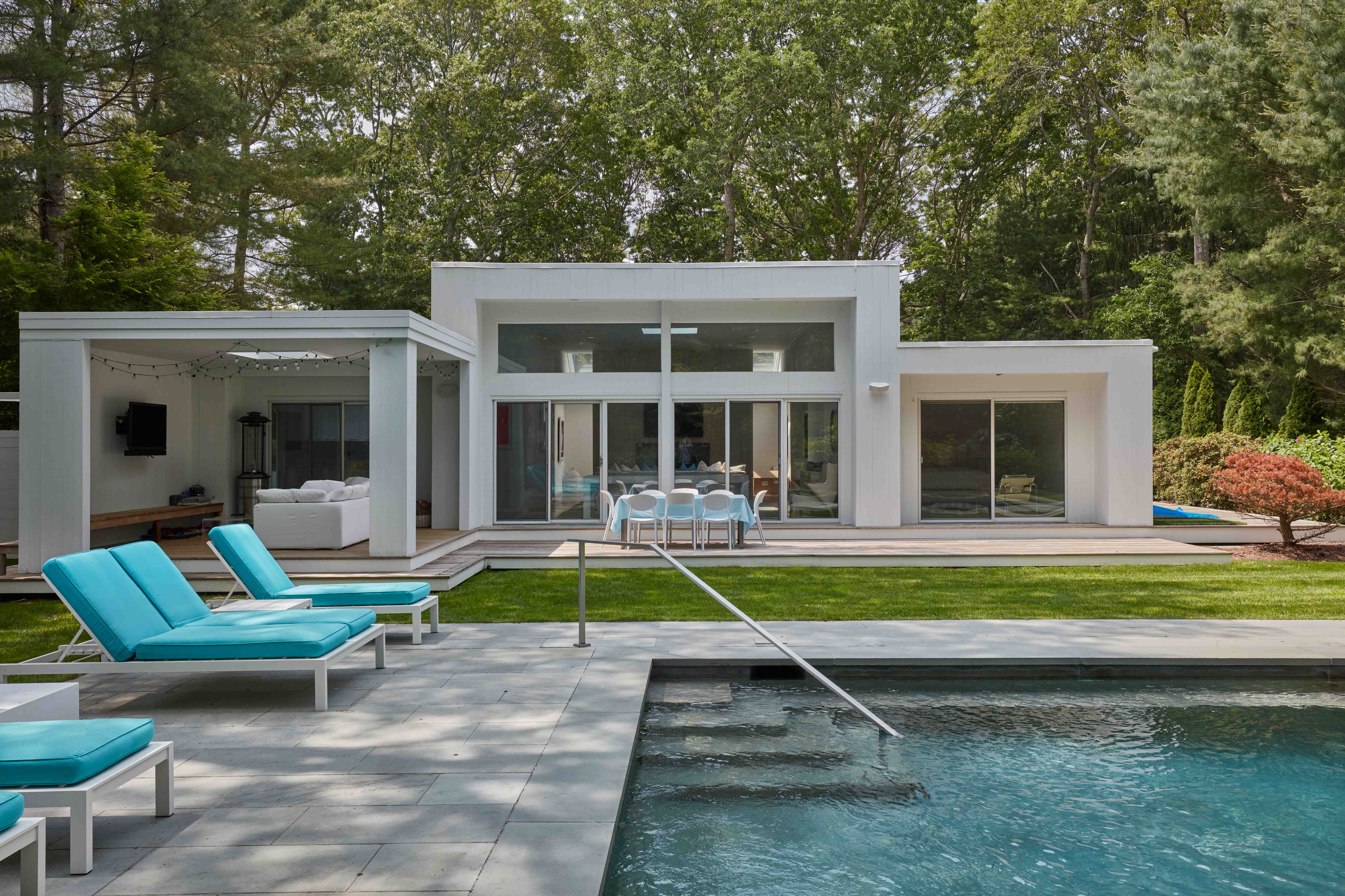 Westwood_Exterior_04_285