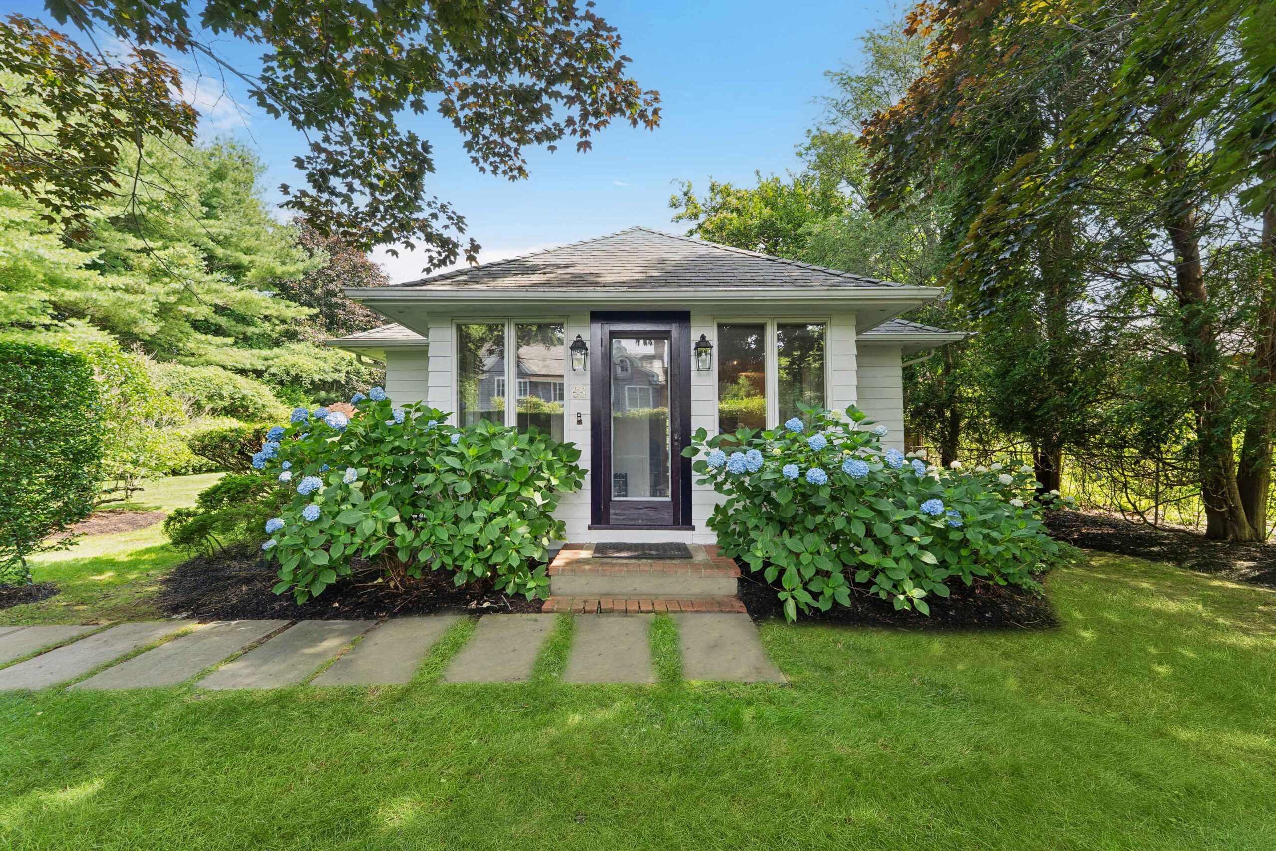01-55 McGuirk St_WEB