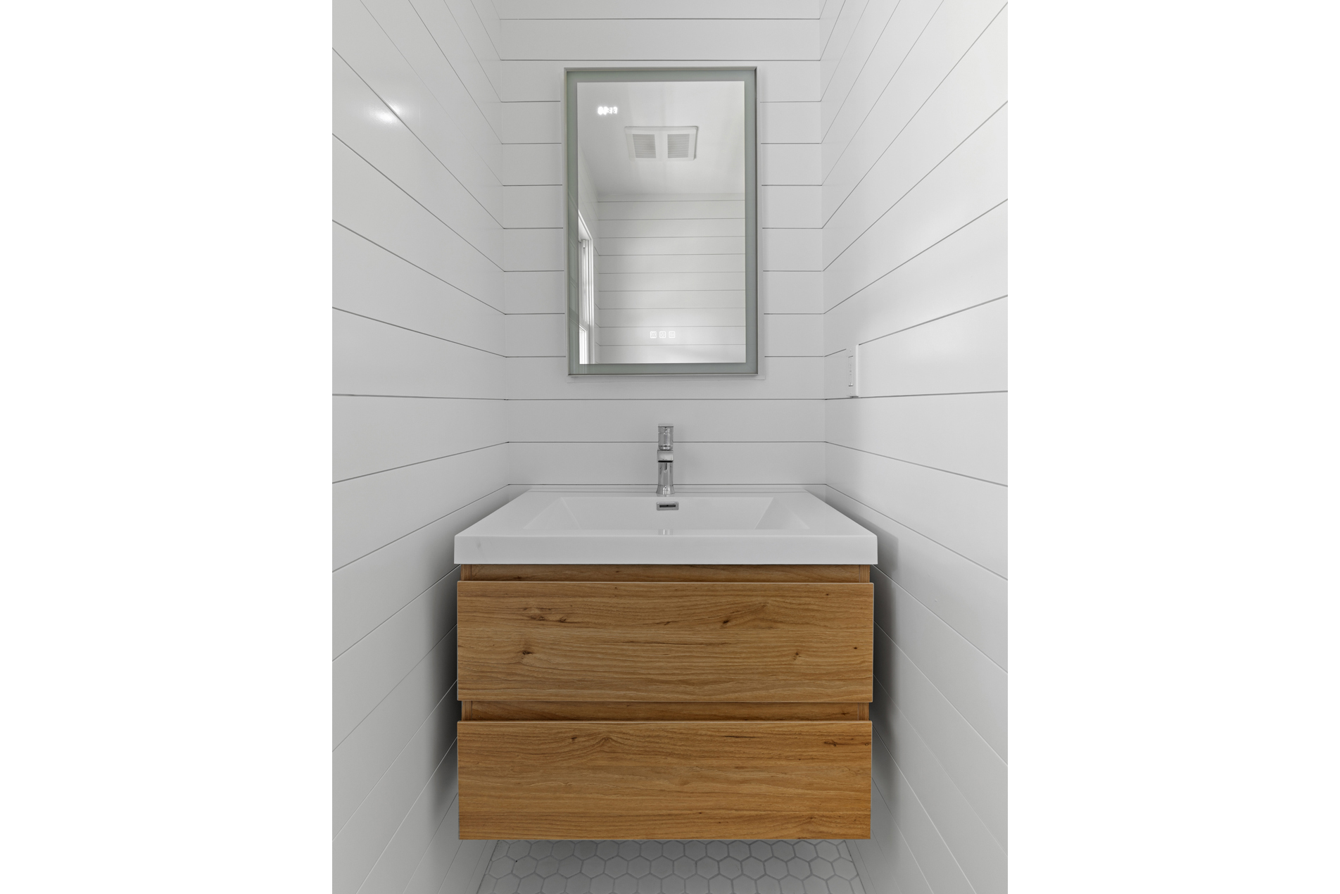 436_ScuttleHoleRoad_WaterMill-GuestBath1b-WEB